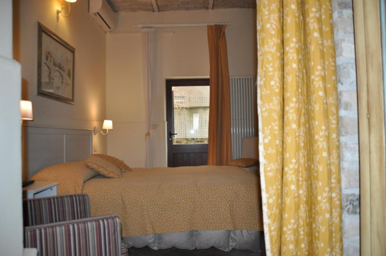 Bed And Breakfast Piazza Mercato Pescara Exteriör bild